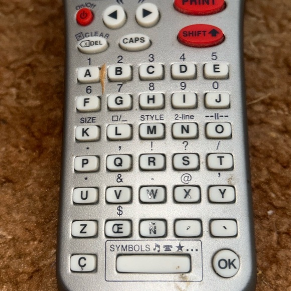 Dymo Tetra Tag label maker - Picture 4 of 5